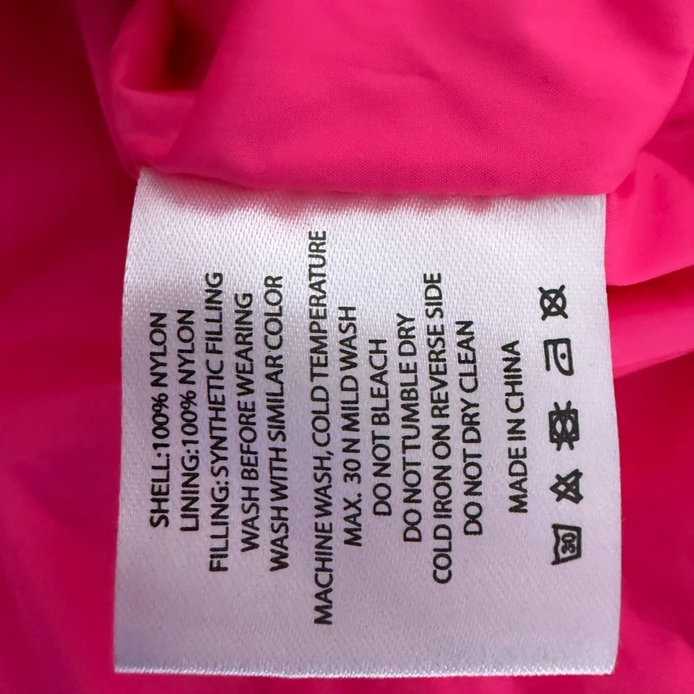 ZYIA hot pink cropped puffer vest Size Medium ZYIA elevate puffer vest - Picture 8 of 9